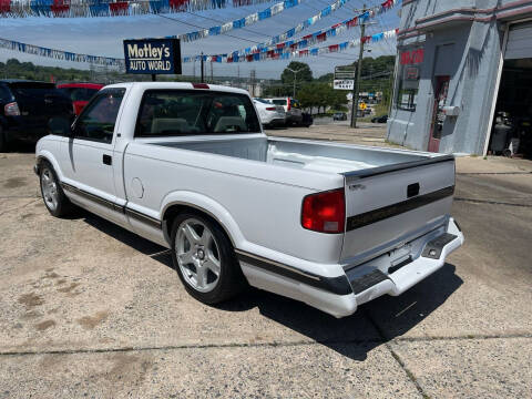 1994 Chevrolet S-10 for sale at Motley's Auto World in Danville VA