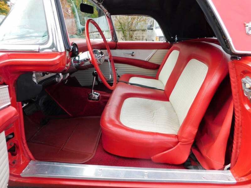 1955 Ford Thunderbird