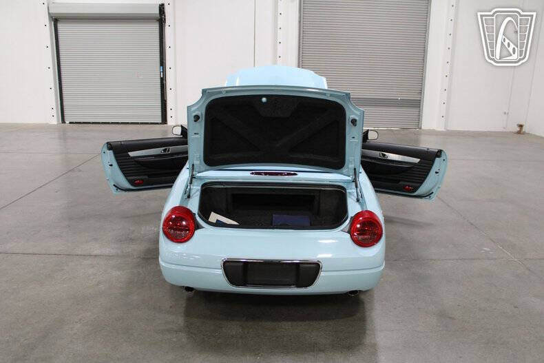 2003 Ford Thunderbird