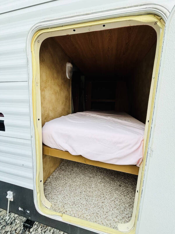 2005 Keystone Hornet 21RSLS