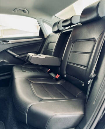 2017 Volkswagen Passat 1.8T SE