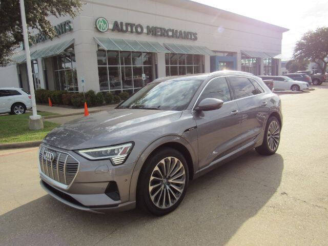 2019 Audi e-tron quattro Prestige