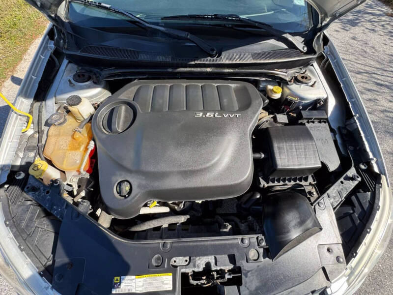 2011 Chrysler 200 Limited