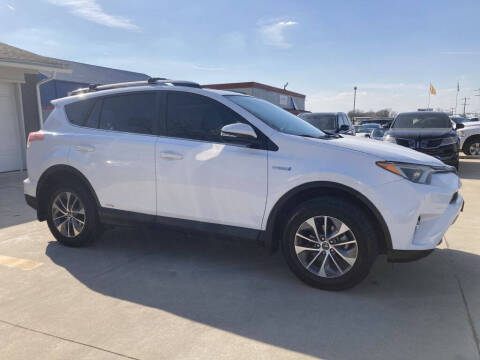 2017 Toyota RAV4 Hybrid LE Plus