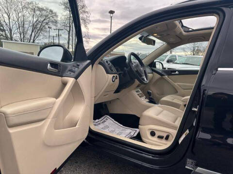 2017 Volkswagen Tiguan 2.0T Wolfsburg Edition 4Motion