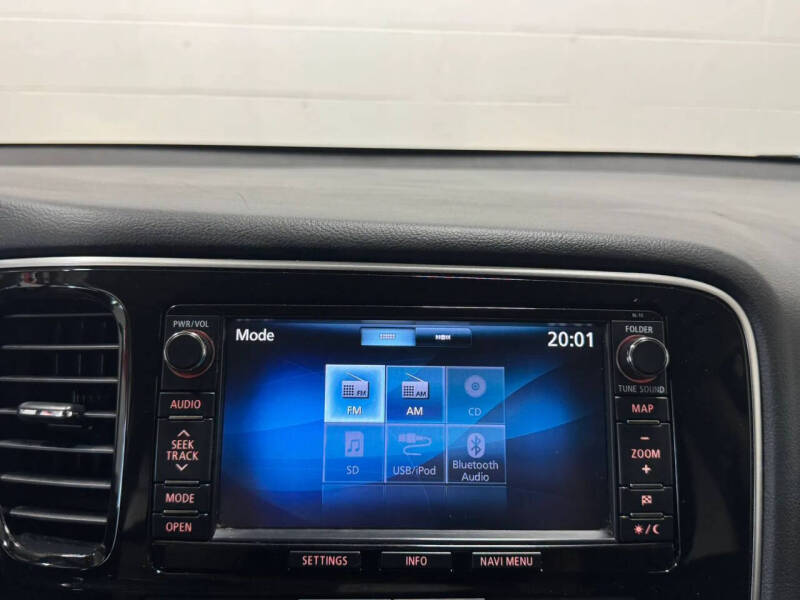 2015 Mitsubishi Outlander SE