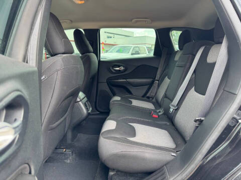 2014 Jeep Cherokee Sport