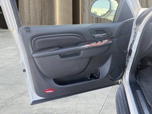 2012 Cadillac Escalade Luxury