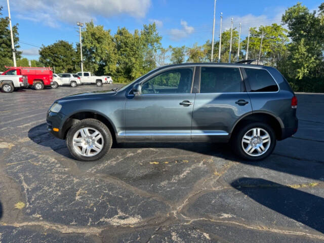 2004 Volkswagen Touareg for sale at BOHL AUTOMOTIVE in Racine, WI