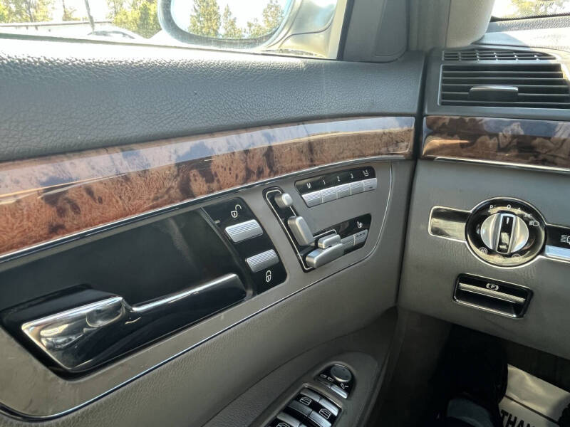 2007 Mercedes-Benz S-Class S 550