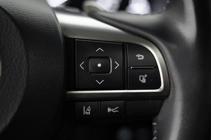 2021 Lexus LX 570 Three-Row