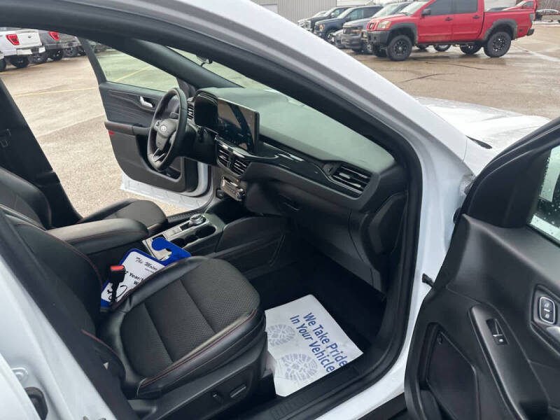 2023 Ford Escape ST-Line Select