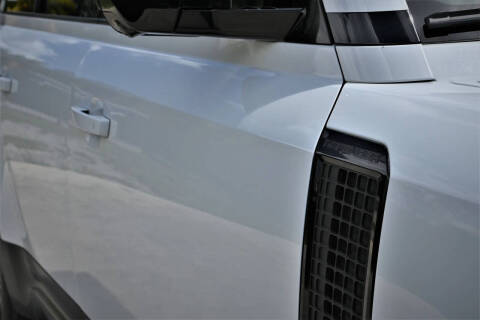 2025 Land Rover Defender 110 P300 S