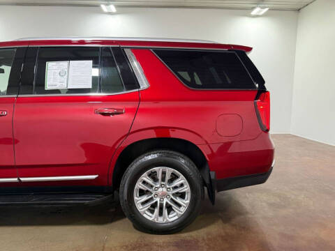2023 GMC Yukon SLT