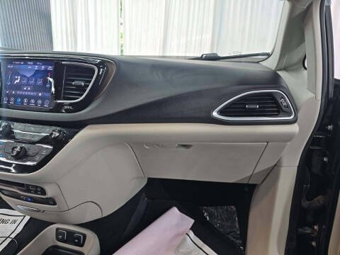 2018 Chrysler Pacifica Touring L Plus