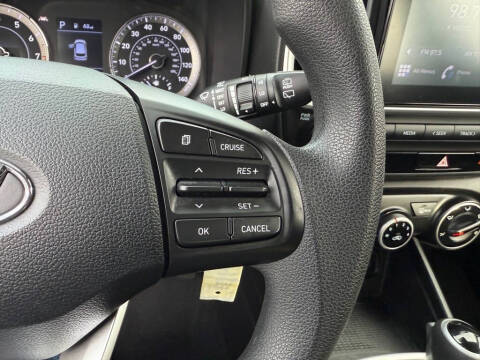 2022 Hyundai Venue SE