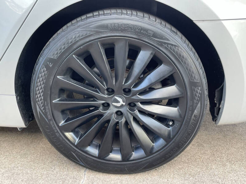 2014 Hyundai Equus Signature