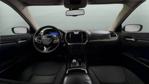 2018 Chrysler 300 Touring