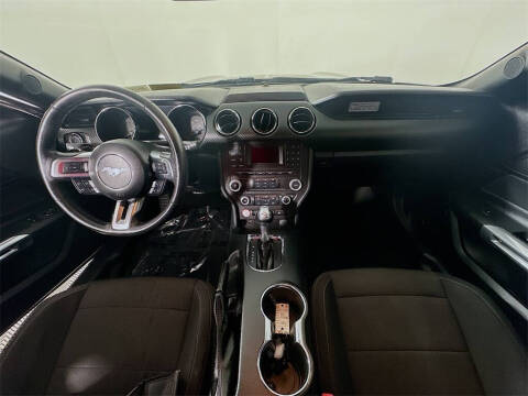 2017 Ford Mustang V6