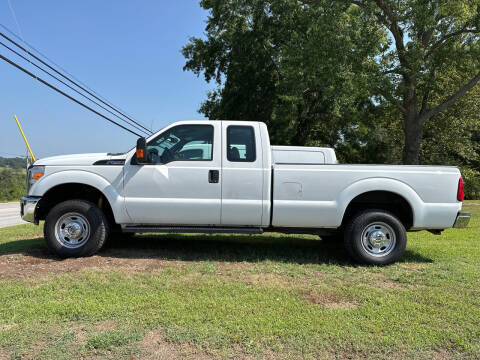 2016 Ford F-250 Super Duty for sale at V Automotive in Harrison AR