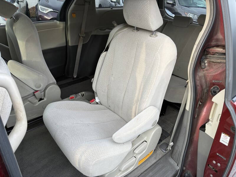 2011 Toyota Sienna