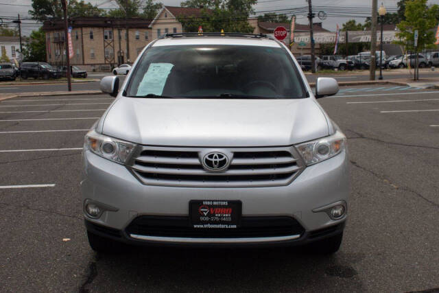 2011 Toyota Highlander for sale at Vrbo Motors in Linden, NJ