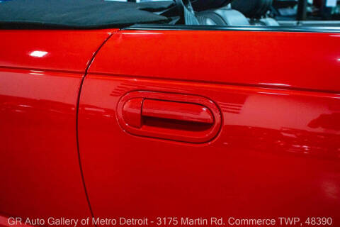 2002 Ford Thunderbird Deluxe