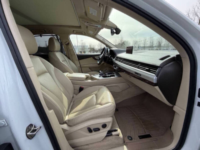 2018 Audi Q7 2.0T quattro Premium Plus