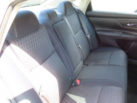 2017 Nissan Altima 2.5 SR