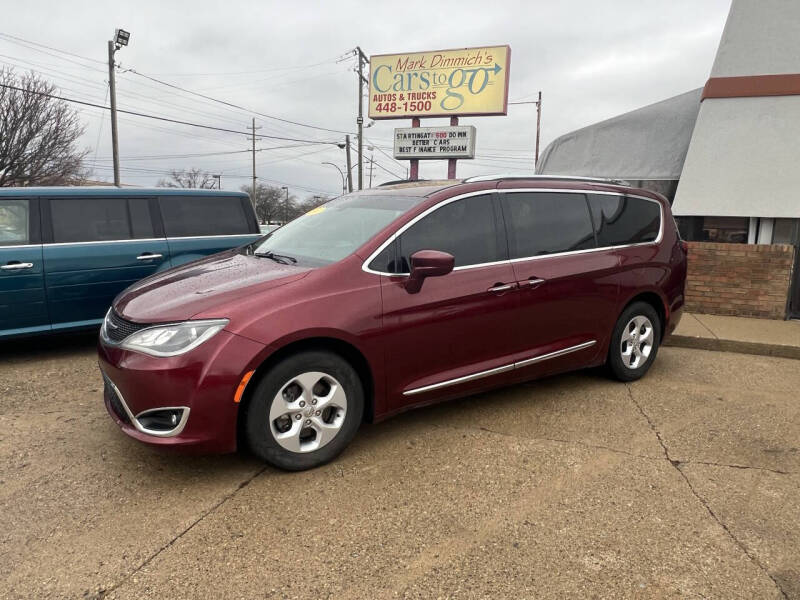 2017 Chrysler Pacifica Touring-L Plus's photo