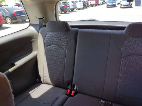 2016 GMC Acadia SLE-2