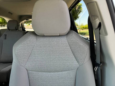 2024 Toyota Sienna LE 8-Passenger