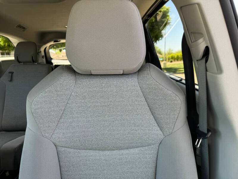 2024 Toyota Sienna LE 8-Passenger