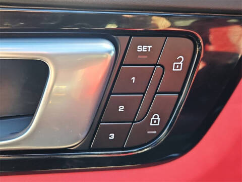 2022 Porsche Cayenne Platinum Edition