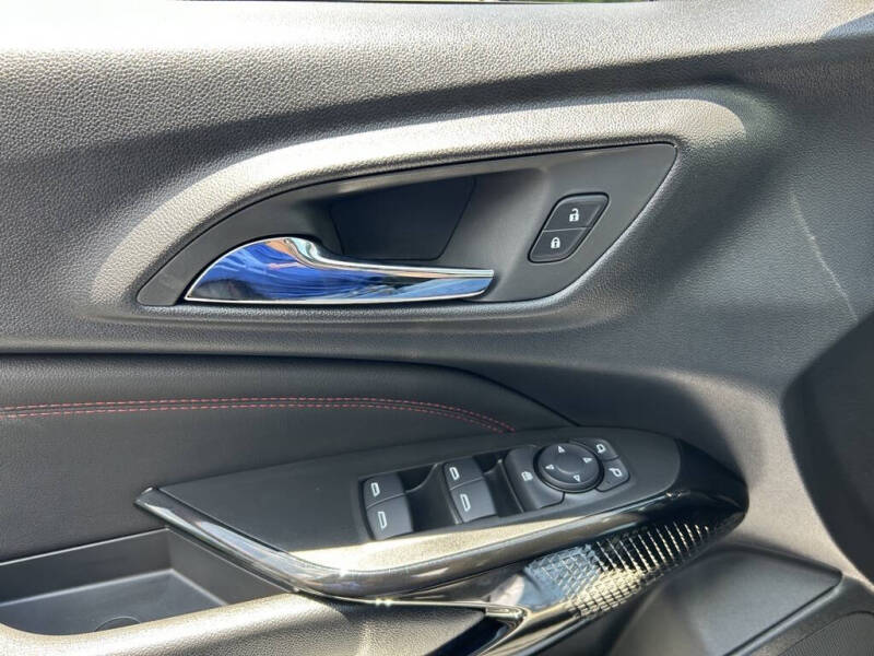 2025 Chevrolet Trax RS