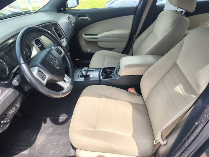 2012 Dodge Charger SXT