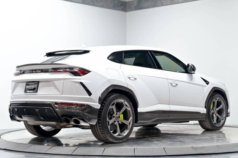 2020 Lamborghini Urus