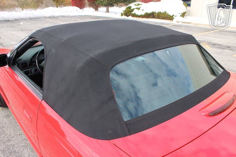 2002 Ford Thunderbird Deluxe