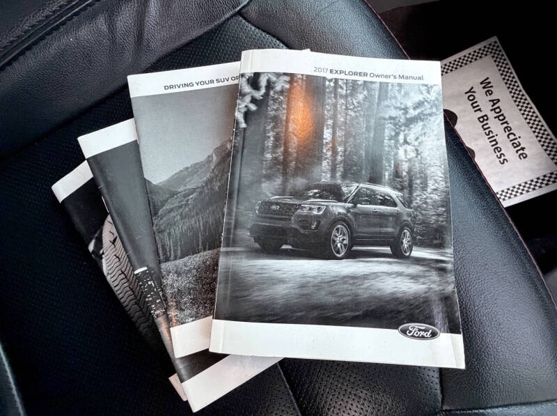 2017 Ford Explorer Sport