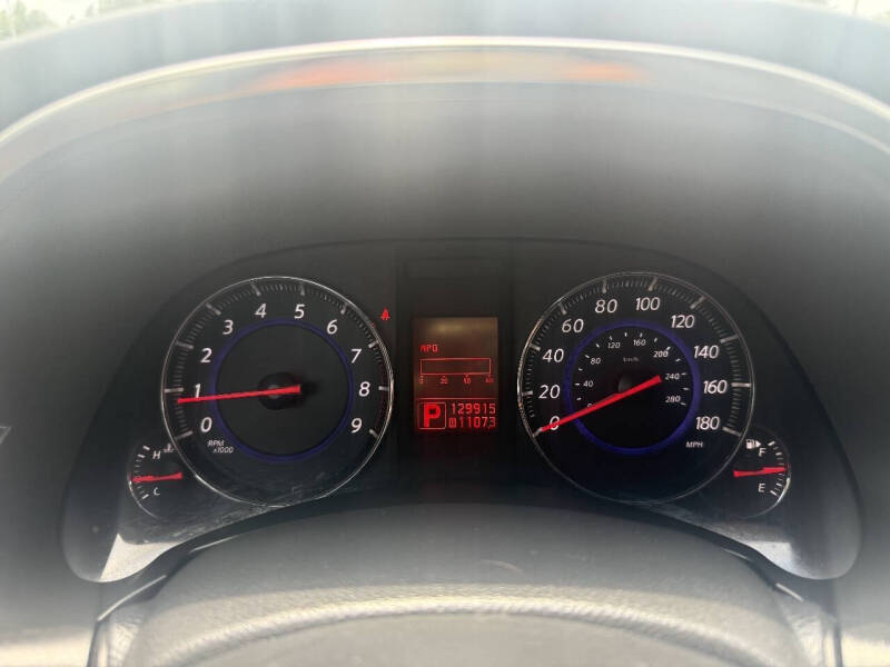 2011 Infiniti FX35