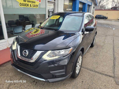 2017 Nissan Rogue for sale at AutoMotion Sales in Franklin OH
