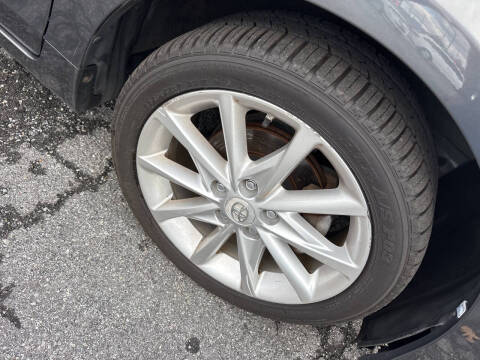 2012 Toyota Prius v Five