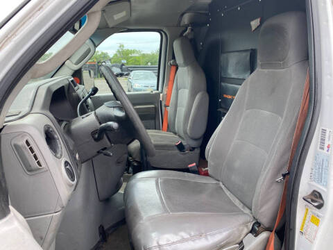 2010 Ford E-Series E-150