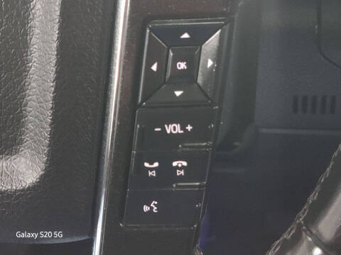 2017 Lincoln Navigator Select