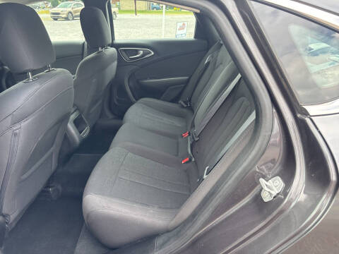 2016 Chrysler 200 Limited