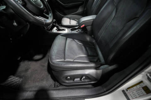 2017 Audi Q3 2.0T Premium