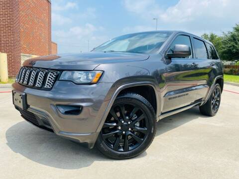 2018 Jeep Grand Cherokee for sale at AUTO DIRECT in Houston TX