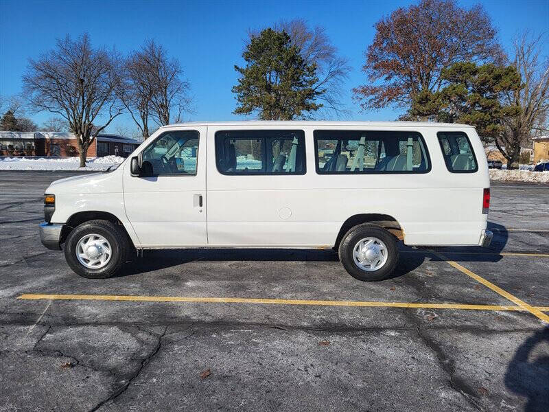 2011 Ford E-Series E-350 SD XL