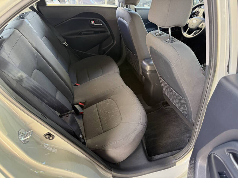2013 Kia Rio 5-Door EX
