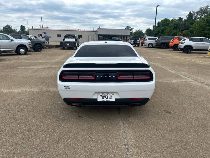 2023 Dodge Challenger SXT